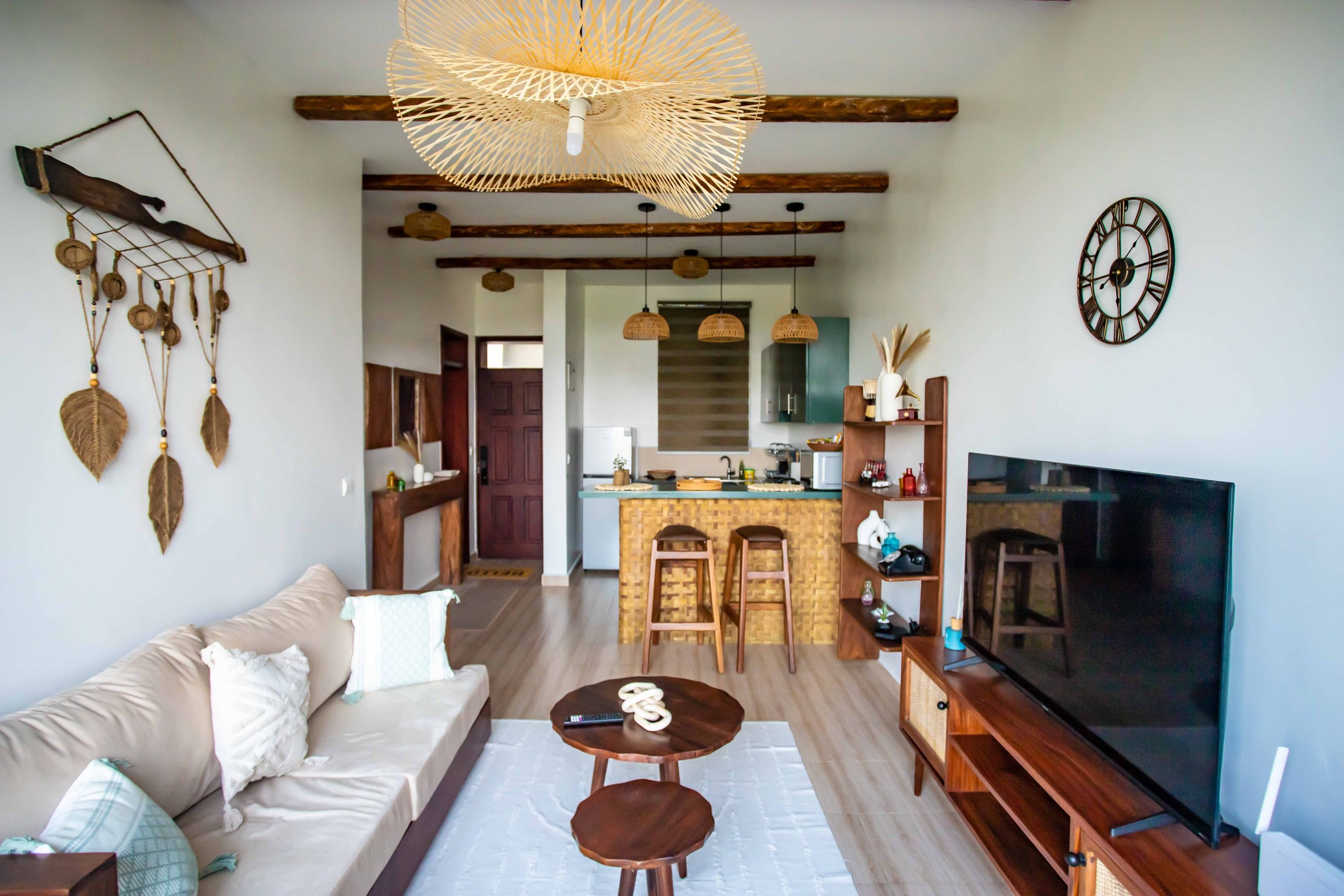 Rustic Haven Lakeside Condo 